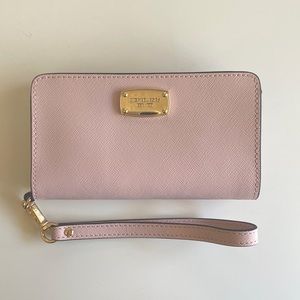 Michael Kors Wallet Smart phone wristlet